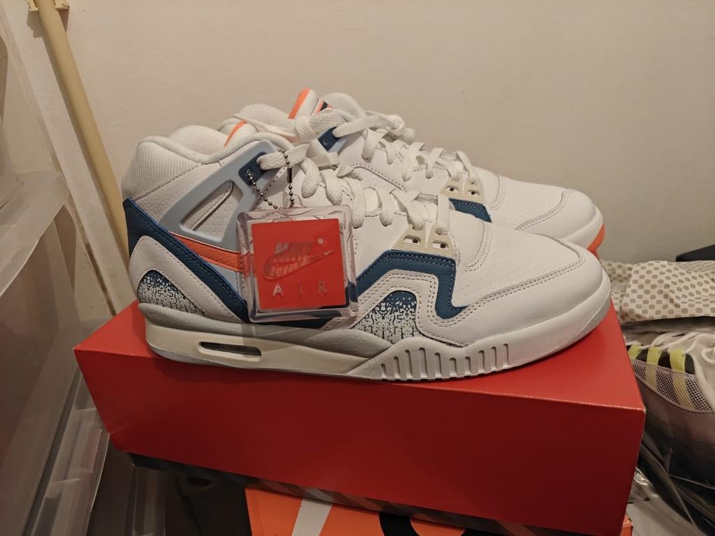 Nike air tech challenge mt 47 nieuw, Kleding | Heren, Schoenen, Ophalen of Verzenden, Nieuw, Overige kleuren