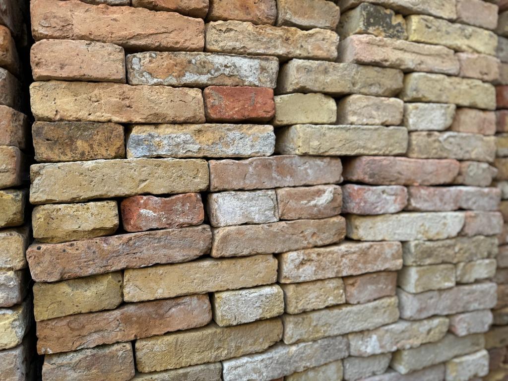 100.000 stuks steen waalformaat appelbloesem op voorraad., Ophalen, Gebruikt, Bakstenen, Info@walstra.nl