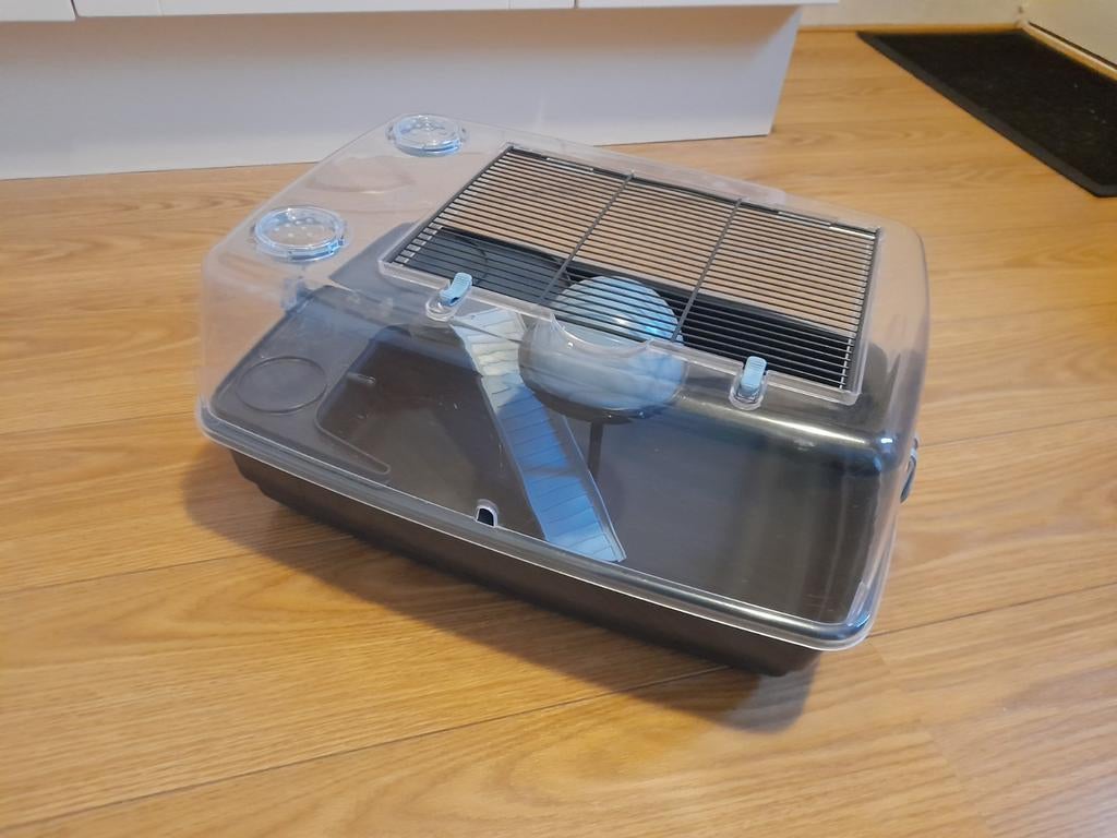 Knaagdierverblijf., Dieren en Toebehoren, Knaagdieren en Konijnen | Hokken en Kooien, Minder dan 60 cm, Kooi, Gebruikt, Minder dan 75 cm