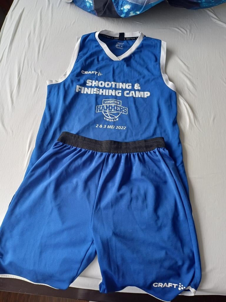 Losse basketbaltenues - blauw en zwart, Sport en Fitness, Basketbal, Ophalen of Verzenden, Gebruikt, Kleding