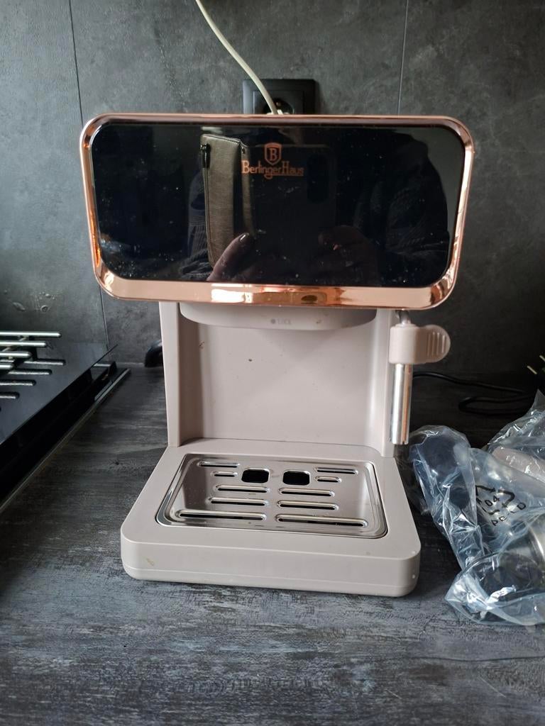 Berlinger Haus Espresso Machine - Nieuw!, Witgoed en Apparatuur, Koffiezetapparaten, Ophalen, Espresso apparaat, Nieuw, Gemalen koffie
