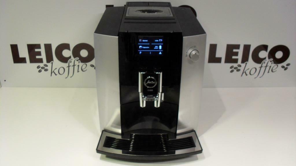Jura E 6, Gebruikt, 10 kopjes of meer, Koffiemachine, Ophalen of Verzenden