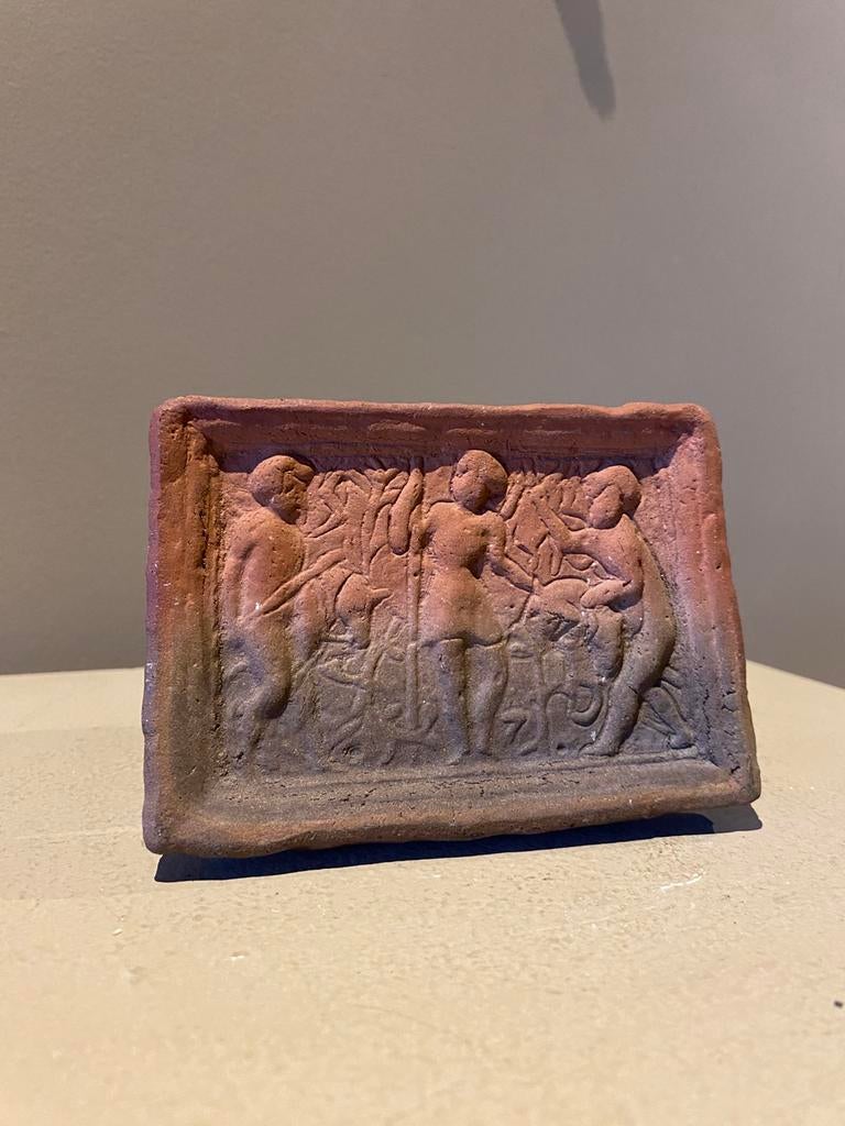 Bodemvondst - haardtegel stokpaard spelers, Antiek en Kunst, Ophalen of Verzenden