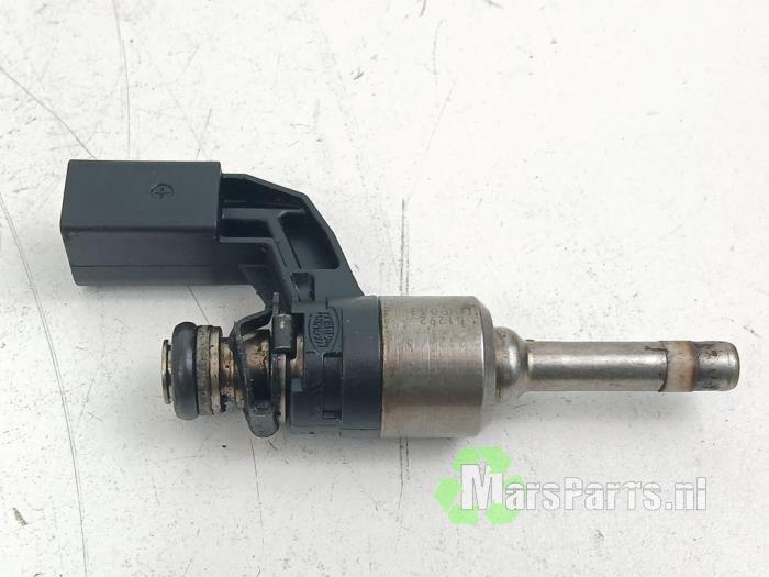 Injector (benzine injectie) van een Volkswagen Touran, Gebruikt, -, Volkswagen, -