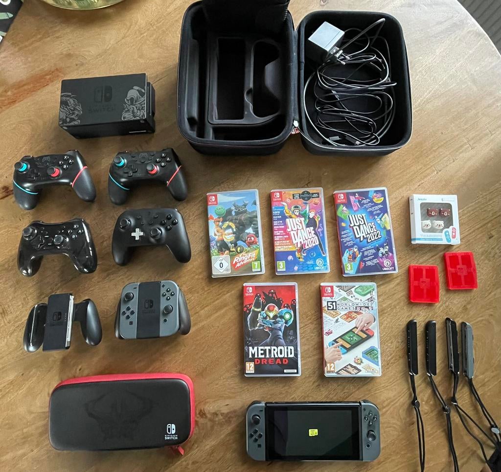 Nintendo Switch Diablo III editie bundel, Ophalen of Verzenden, Switch Original, Met 3 controllers of meer, Gebruikt