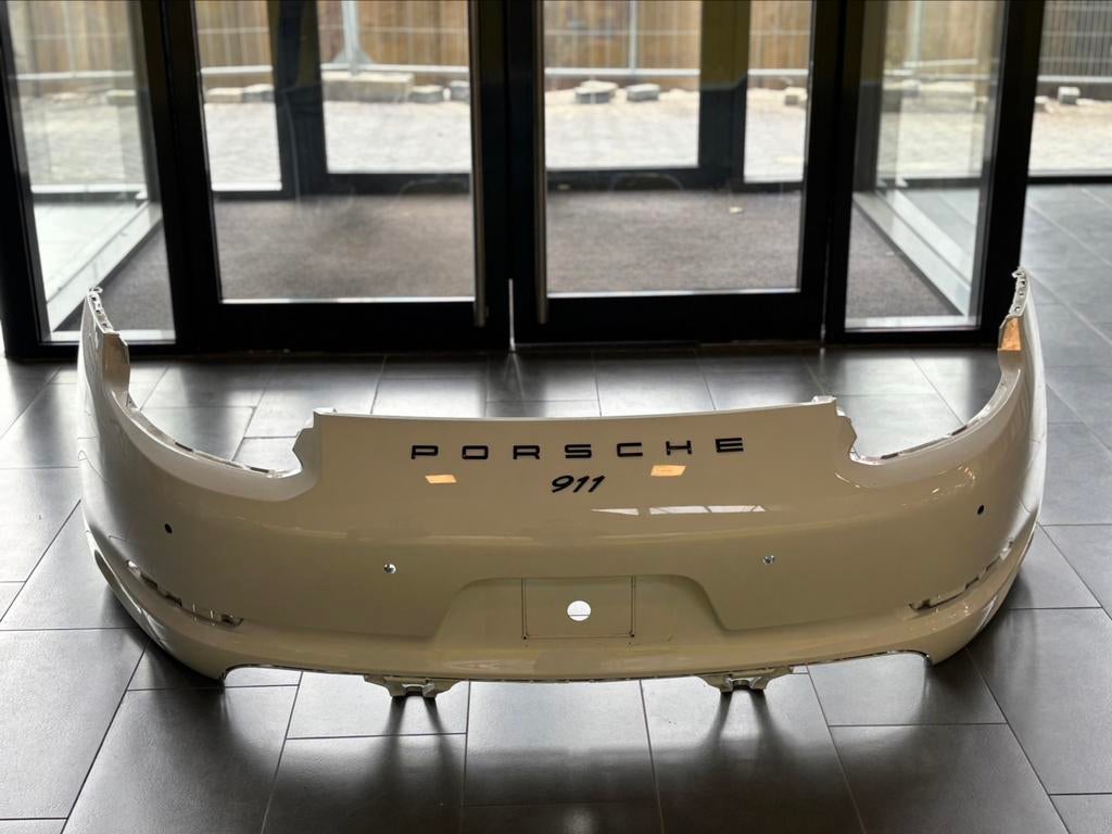 Porsche 911 achterbumper, Ophalen, Zo goed als nieuw