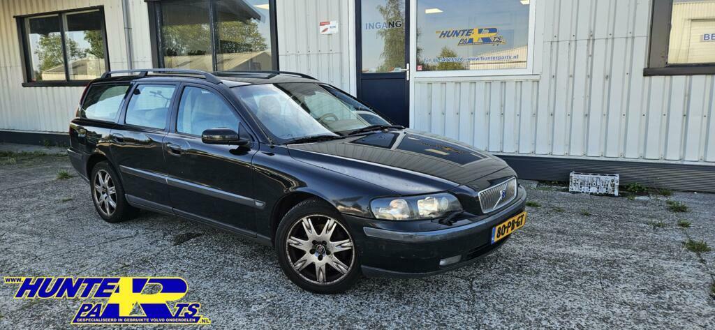 Volvo V70 2.4 D5 Geartronic Kleurcode 452, Gebruikt, Volvo, Volvo