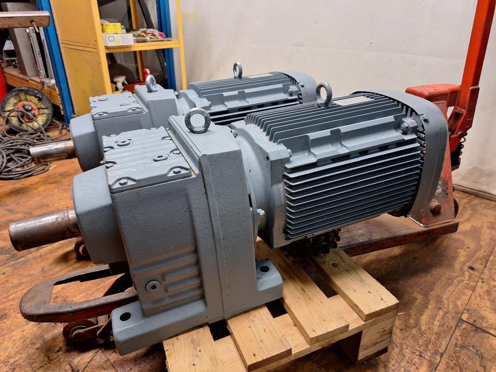 SEW EURODRIVE met REDUCTIE SH148, Ophalen, SEW, SEW, 1400 tot 1800 rpm