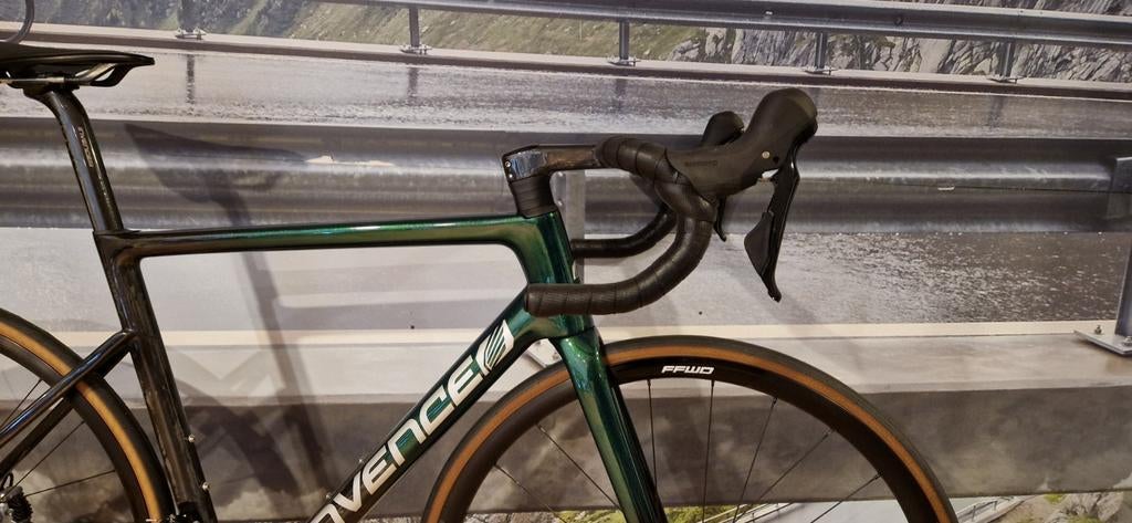 Invence R-one 54cm Shimano 105, Overige merken, 28 inch, Carbon, Heren