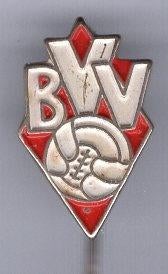 BVV B.V.V. zilverkleurig voetbal club speldje ( Z_034 ), Verzamelen, Ophalen of Verzenden, Nieuw, Sport, Speldje of Pin