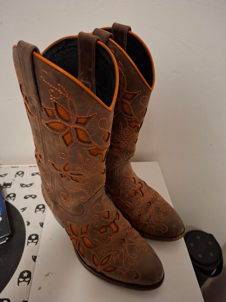Sendra Laarzen mt 36 - Nette Staat, Kleding | Dames, Schoenen, Sendra, Bruin, Lage of Enkellaarzen, Ophalen of Verzenden