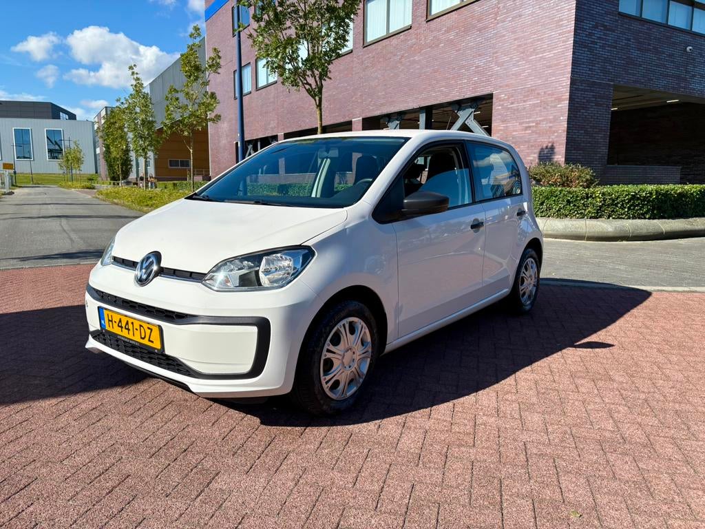 Uniek!!!Volkswagen up! 1.0 60PK 4D BMT 2020 Wit, Auto's, Voorwielaandrijving, 4 stoelen, Wit, Origineel Nederlands