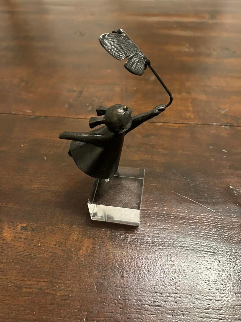 Beeldje meisje met vlinder, Ophalen of Verzenden