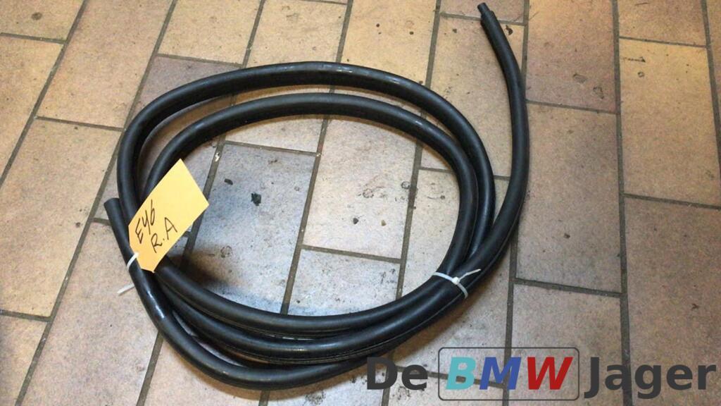 Deurrubber rechtsachter BMW E46 touring, Auto-onderdelen, Klein materiaal, BMW, Gebruikt, Ophalen of Verzenden