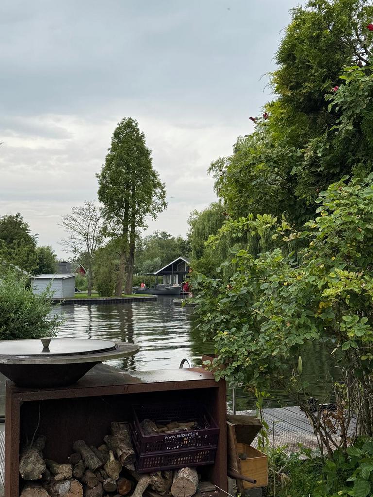 Te huur vakantiehuisje aan het water in Vinkeveen