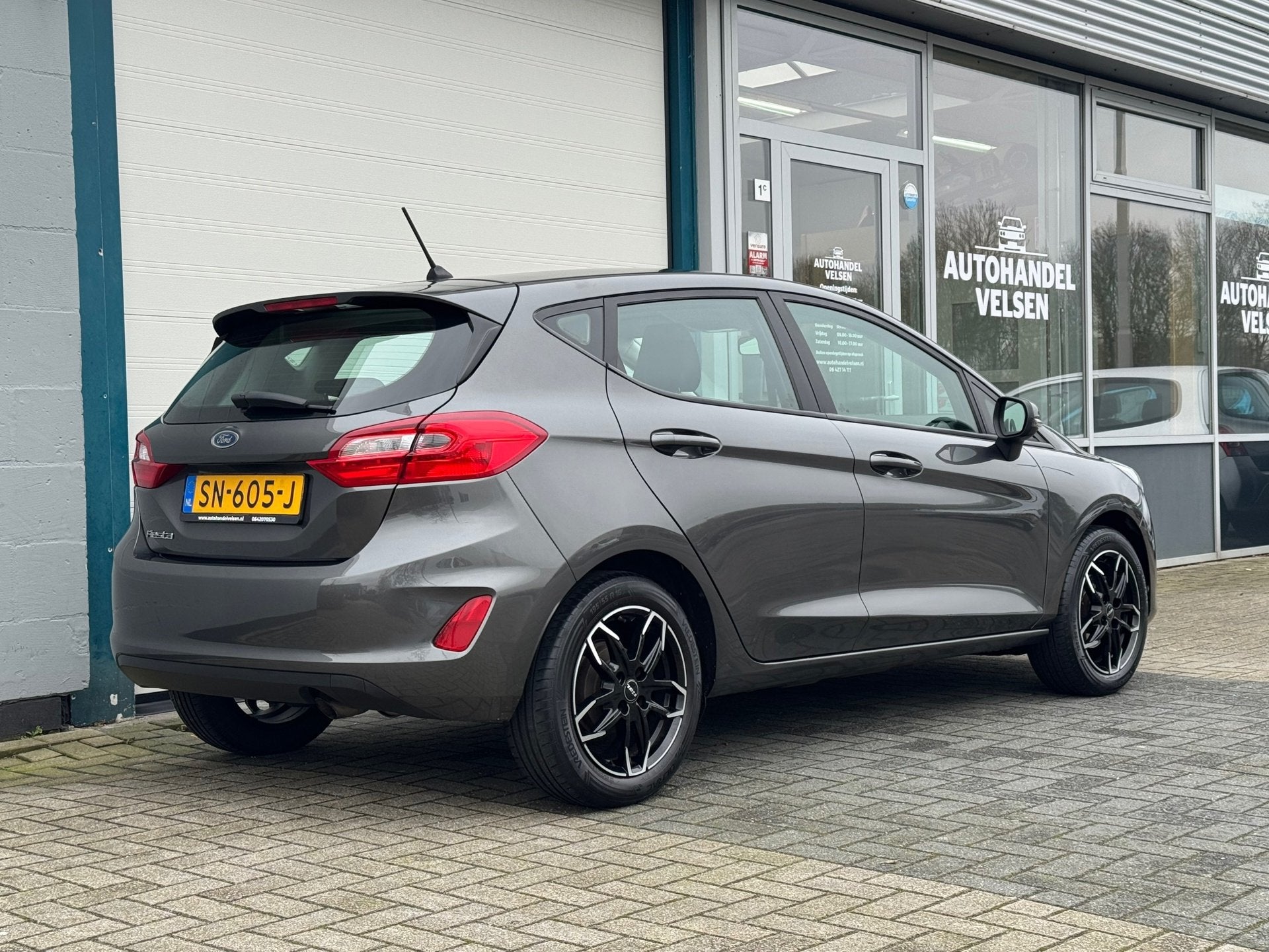 Ford Fiesta 1.1 Trend Apple carplay Navi, Voorwielaandrijving, Dealer onderhouden, 23 km/l, Origineel Nederlands
