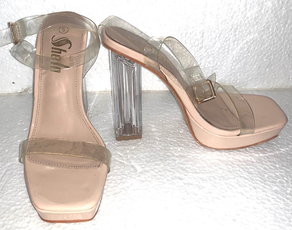 Cinderala schoentjes met hoge hak mt 36 izgst, Overige kleuren, Ophalen of Verzenden, Zo goed als nieuw, Schoenen met hoge hakken