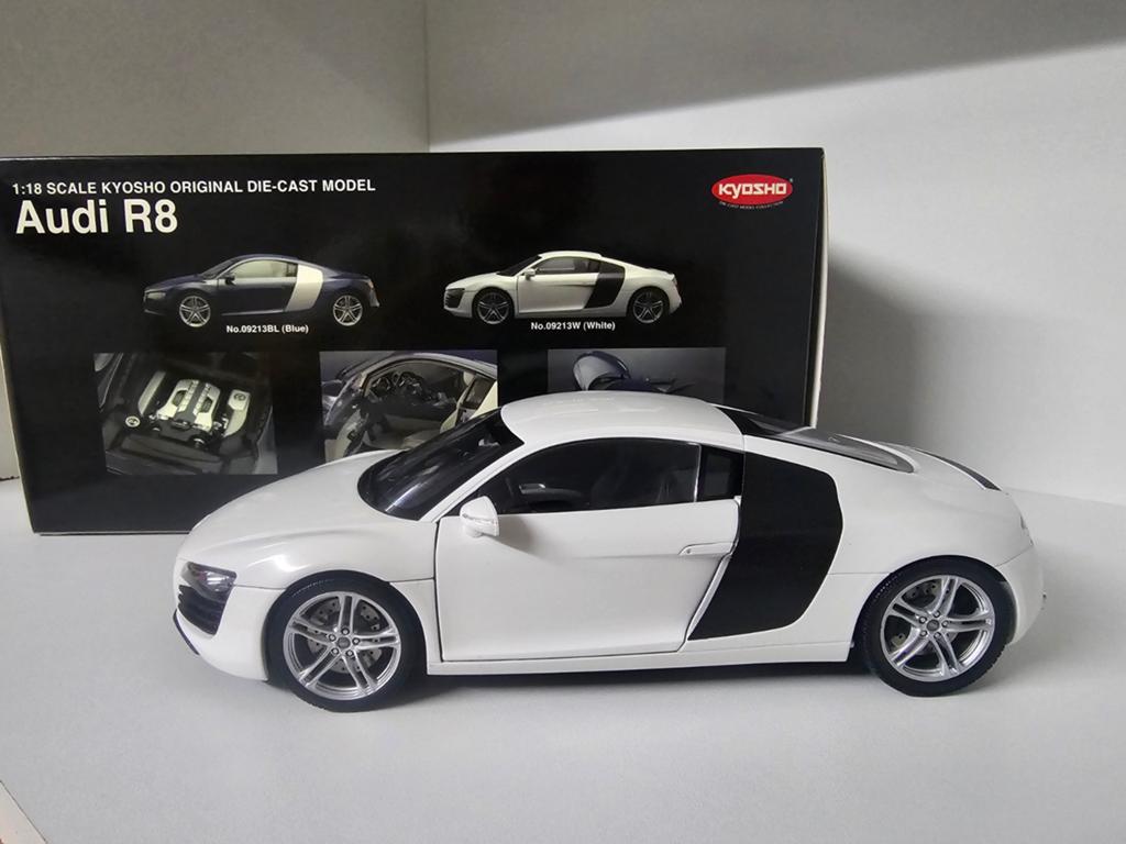 Kyosho Audi R8 1:18 Diecast Model - Wit, Hobby en Vrije tijd, Modelauto's | 1:18, Ophalen of Verzenden, Zo goed als nieuw