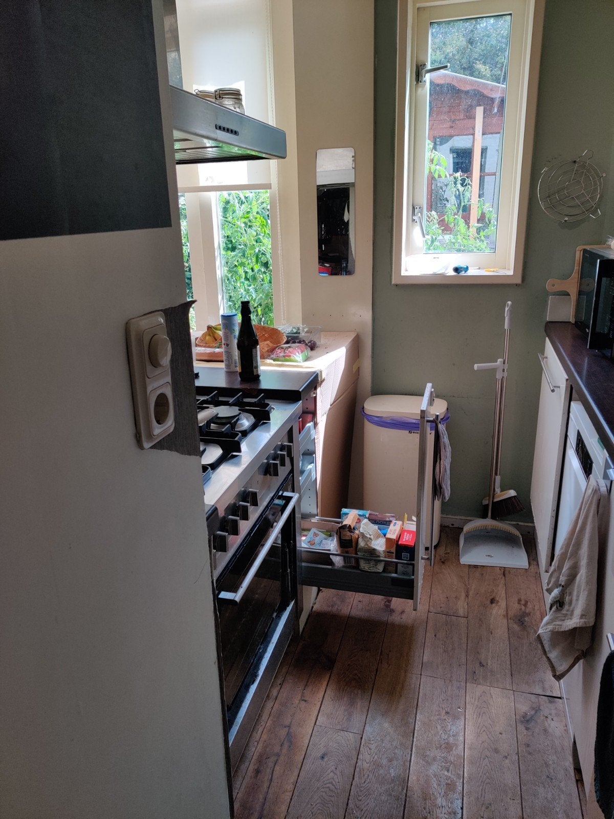 Gebruikte keuken met kleine koelkast en werkblad, Gebruikt, Wit, Enkelwandige keuken, Ophalen of Verzenden