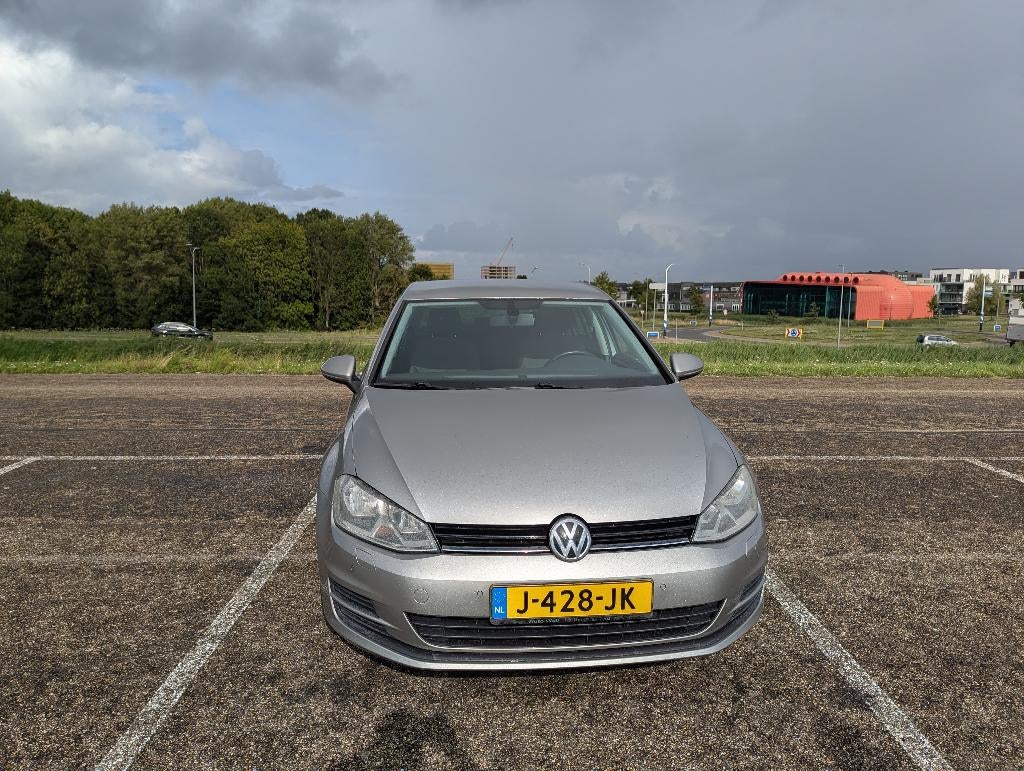 Volkswagen Golf 1.6 TDI 5D 2013 Grijs, Auto's, Volkswagen, Voorwielaandrijving, Zwart, 4 cilinders, Bluetooth