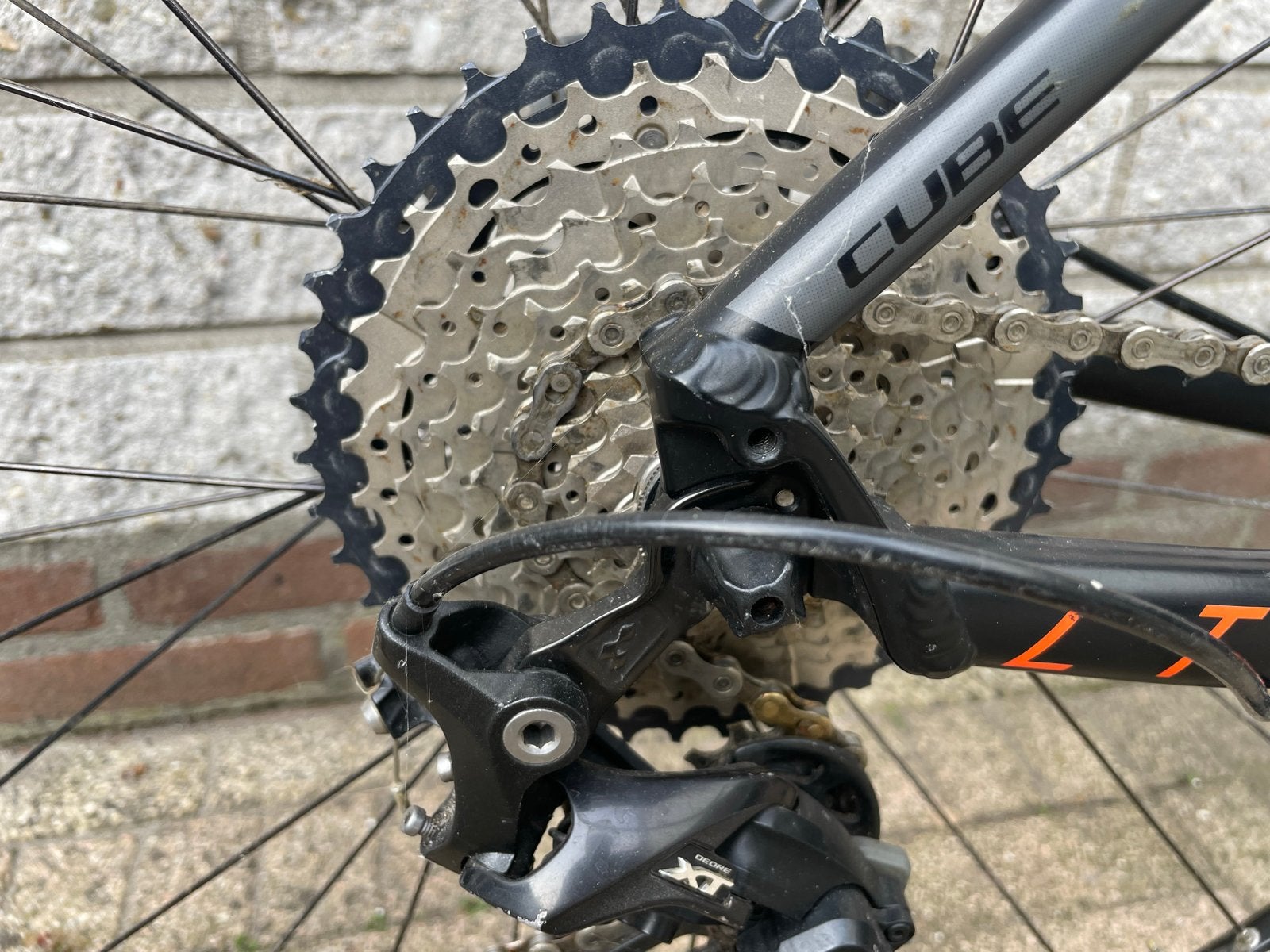 Foto 4 van Cube LTD Pro Mountainbike - Zo goed als nieuw