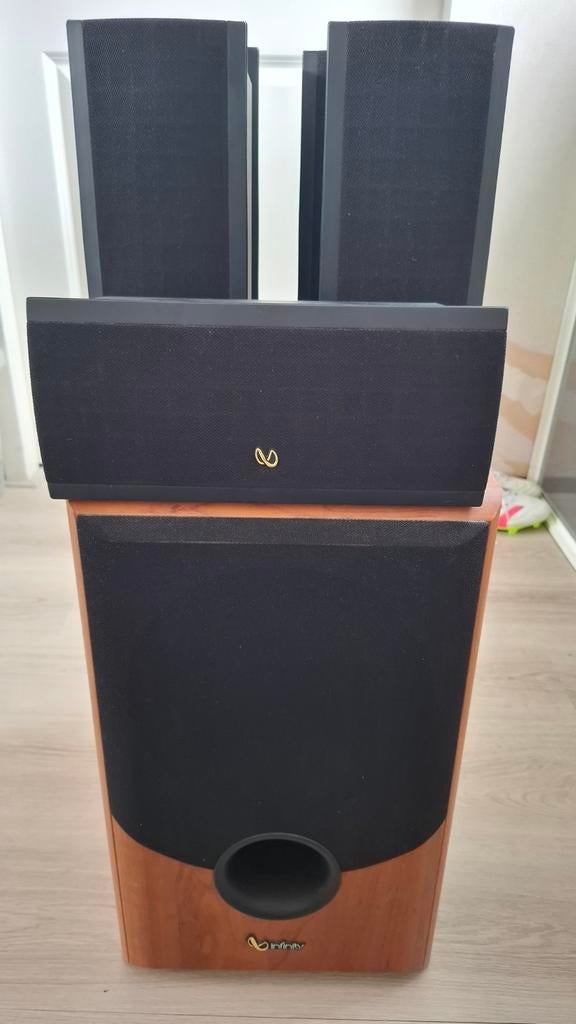 Infinity Alpha Sub en 4 satelliet speakers en een center spe, Ophalen, Gebruikt, Overige systemen, Overige merken