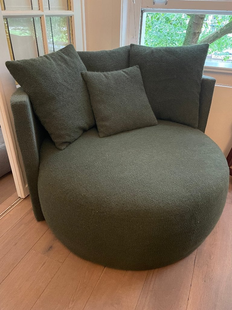 Loods 5 — oversized round bouclé armchair, olive green, Ophalen, Gebruikt, 100 tot 125 cm