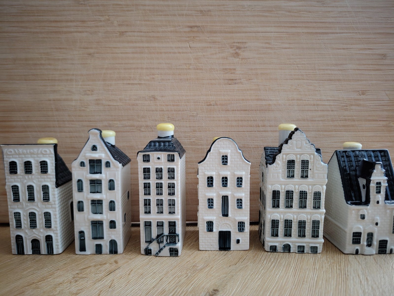 KLM huisjes nrs. 27, 57, 65, 79, 81 en 89, Verzamelen, Ophalen, Gebruikt, Gevuld