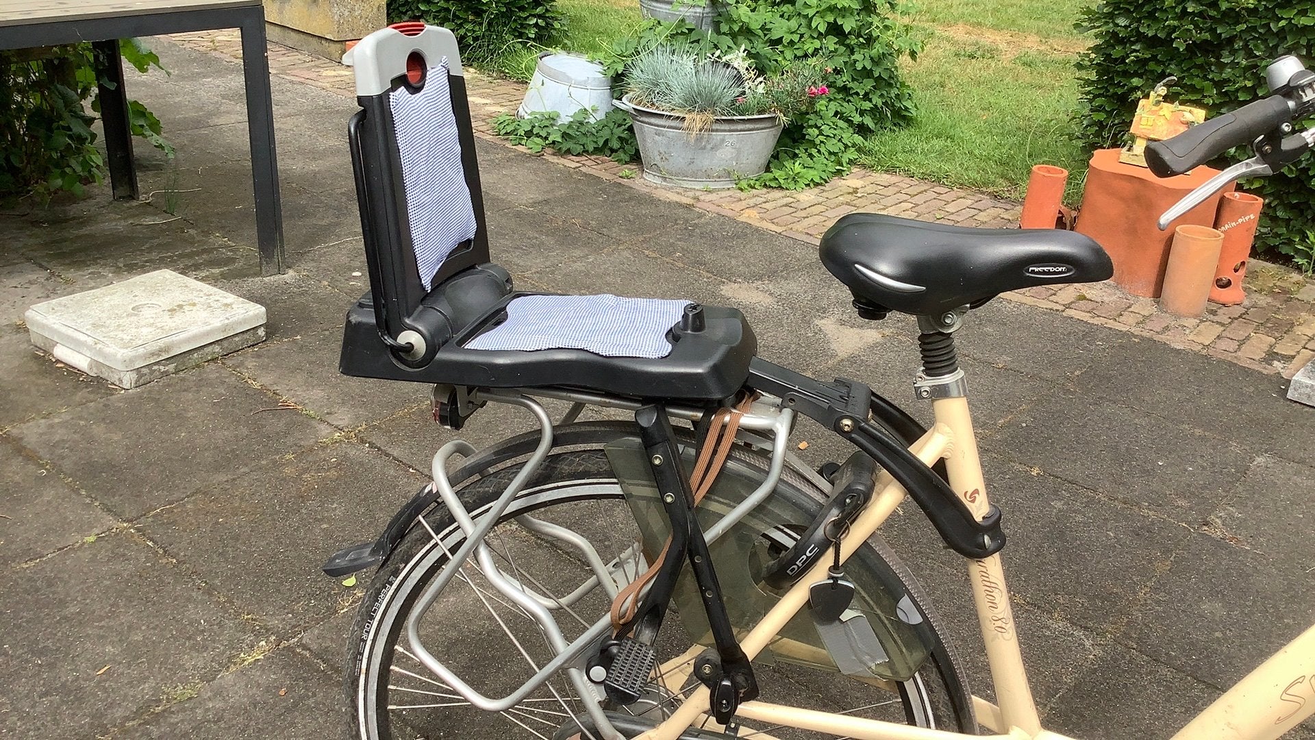 Bobike junior fietszitje, Fietsen en Brommers, Fietsaccessoires | Fietsstoeltjes, Achterzitje, 22 t/m 36 kg, Ophalen of Verzenden