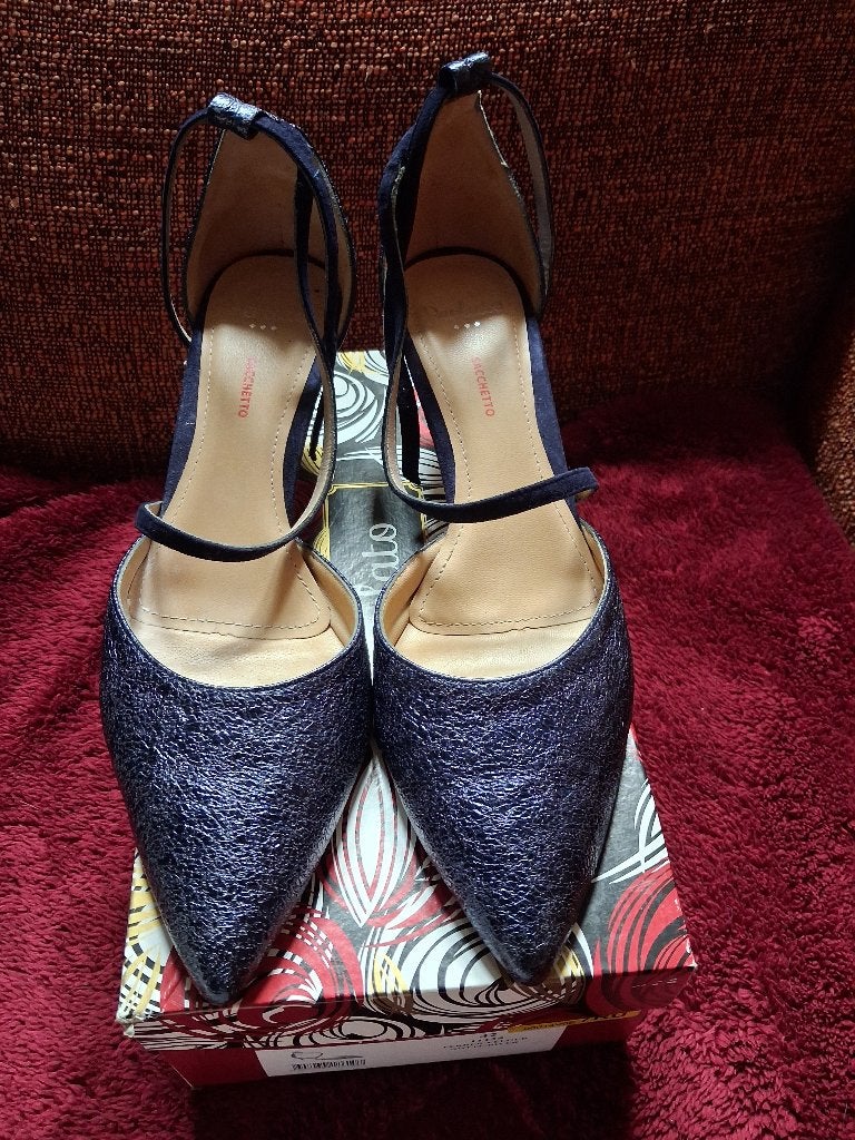 Pumps blauw maat 42, Pumps, Blauw, Ophalen of Verzenden, Zo goed als nieuw