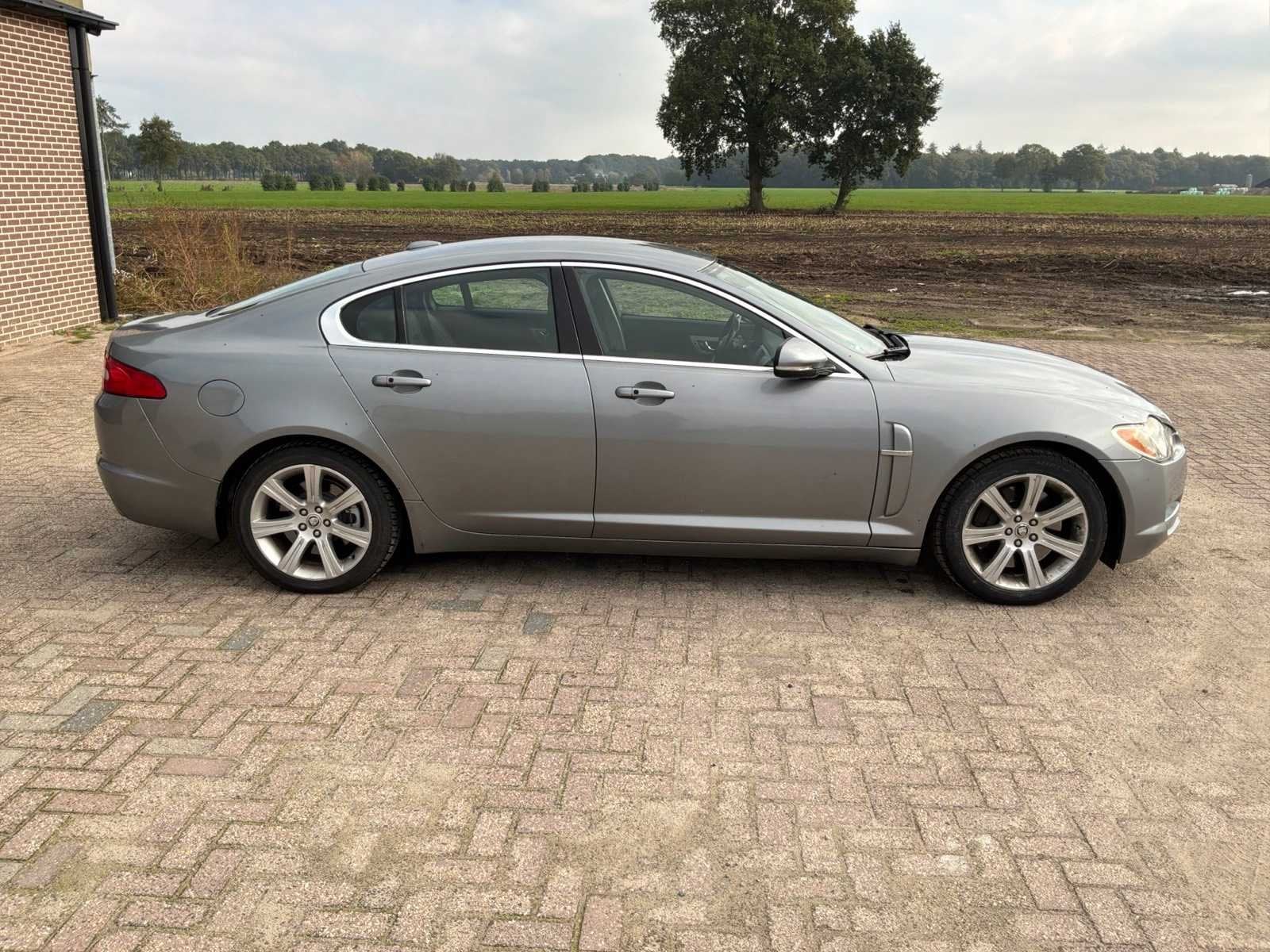 2010 Jaguar XF 3.0D V6 Luxury Personenauto, Auto's, Automaat, Euro 5, Gebruikt, 2993 cc
