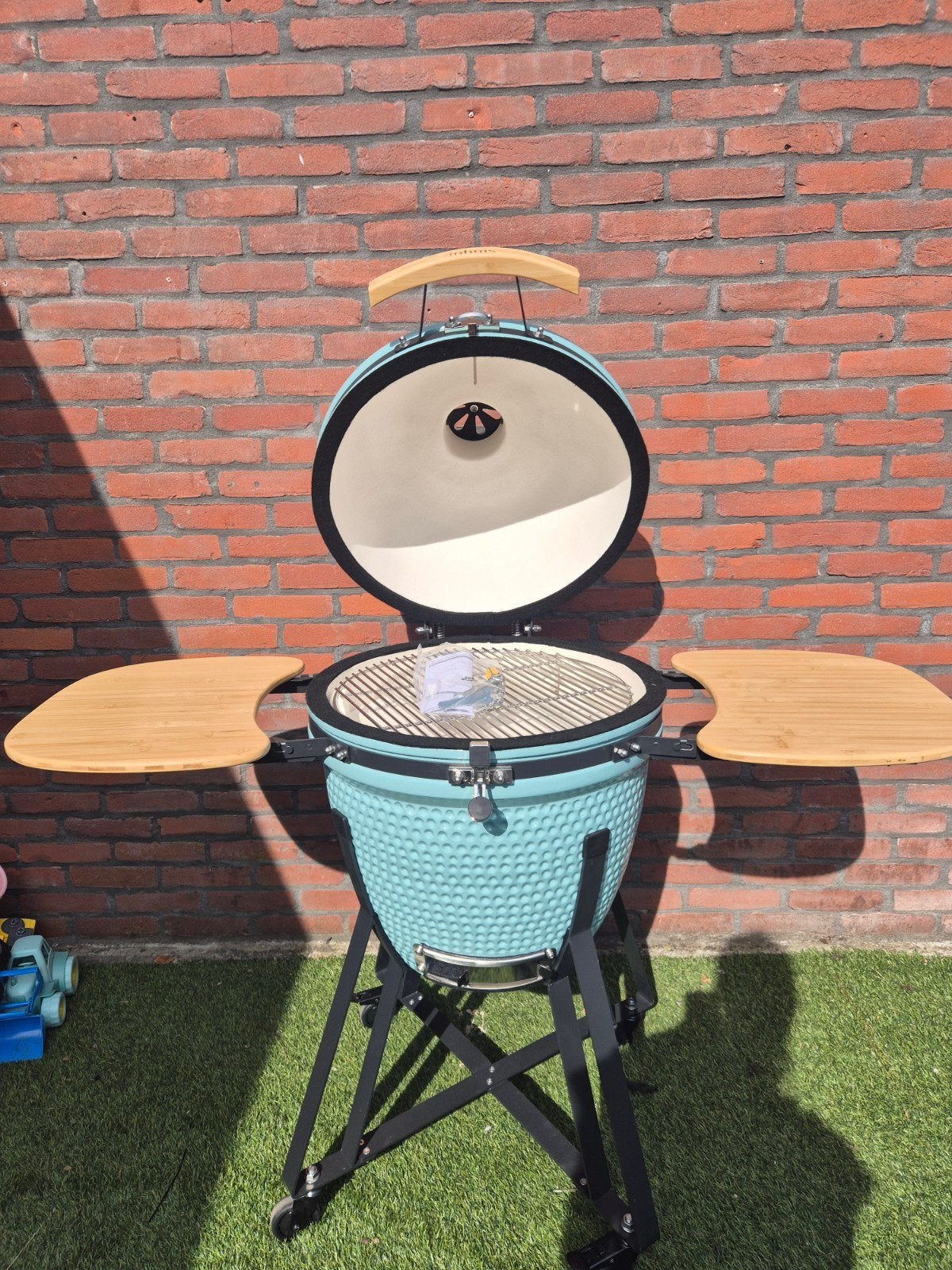 Foto 10 van Nieuwe 21 inch YNNI Kamado BBQ in Cyaan!