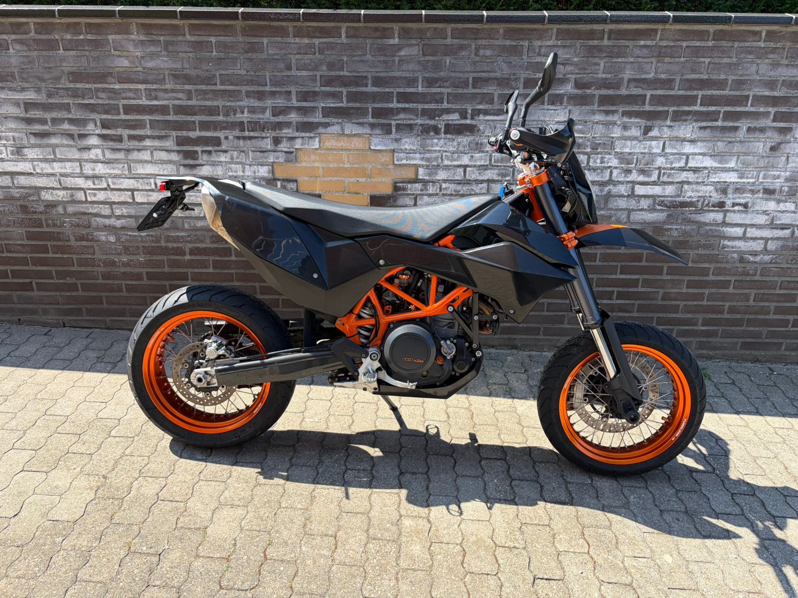 KTM SMC 690 A2, Particulier, Minimaal motorrijbewijs A2, Handgeschakeld, 1 cilinder