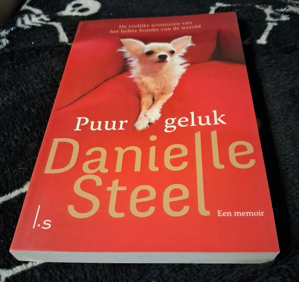 Puur geluk van Danielle Steel *nieuw*, Ophalen of Verzenden, Nieuw, Honden