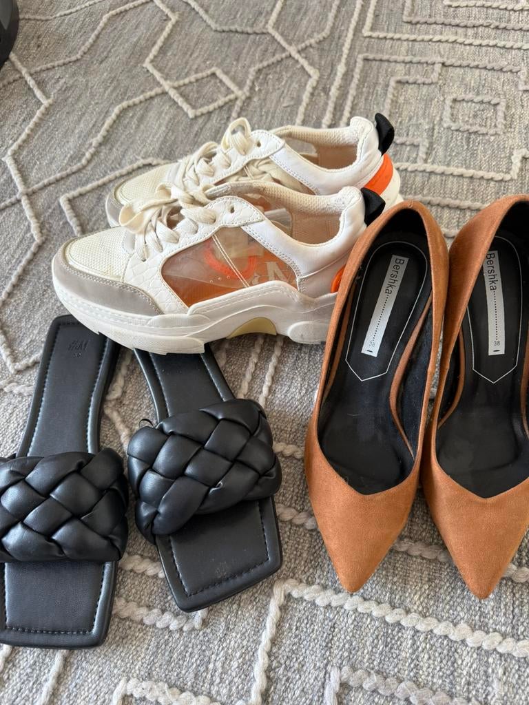 3 paar schoenen  voor 10,00, Ophalen of Verzenden, Zo goed als nieuw, Zwart, Sneakers of Gympen