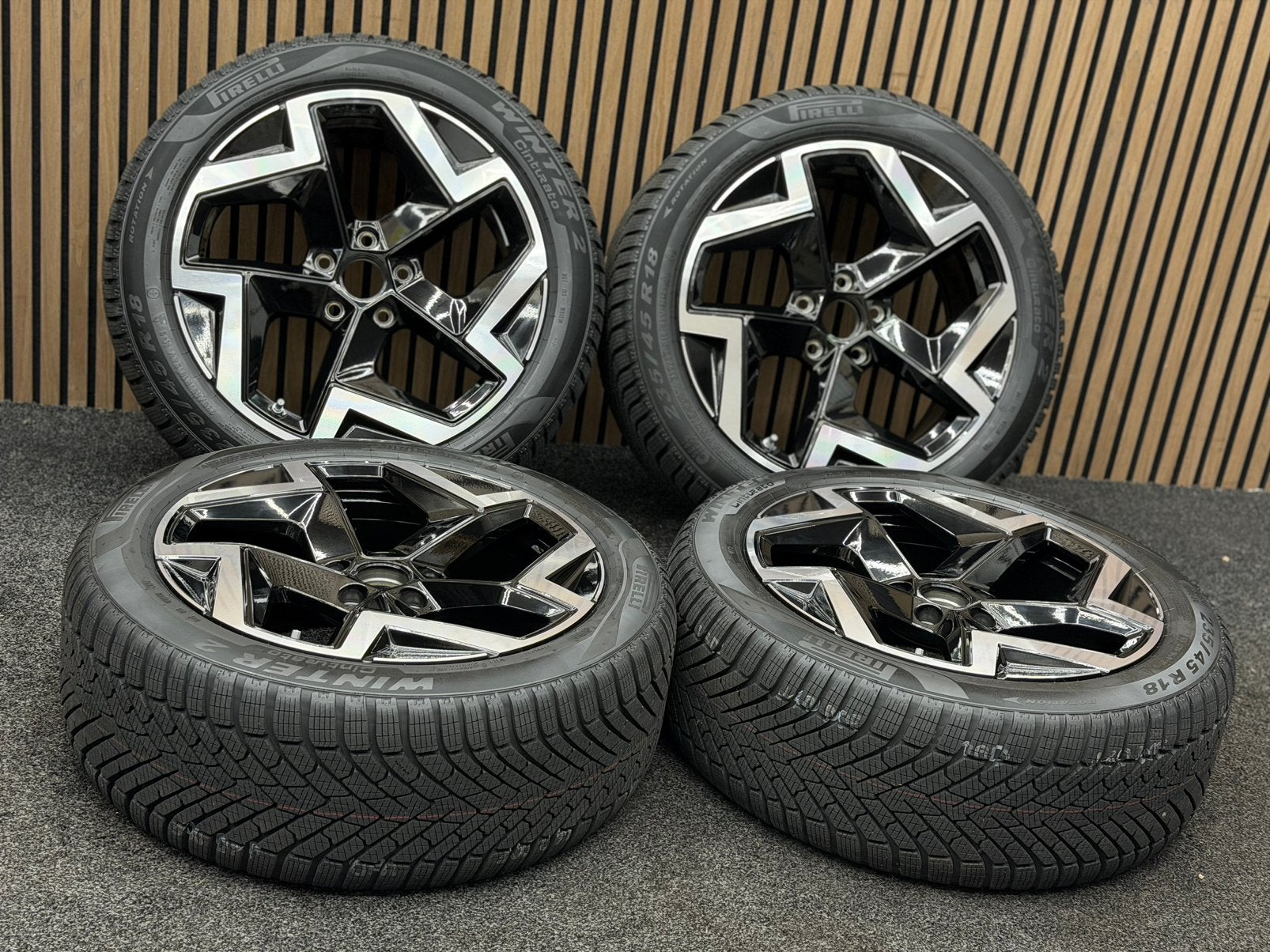 DEMO! Originele 18 inch VW Passat B9 Coventry 5x112 Pirelli, Auto-onderdelen, Banden en Velgen, Ophalen, 18 inch, ., Banden en Velgen
