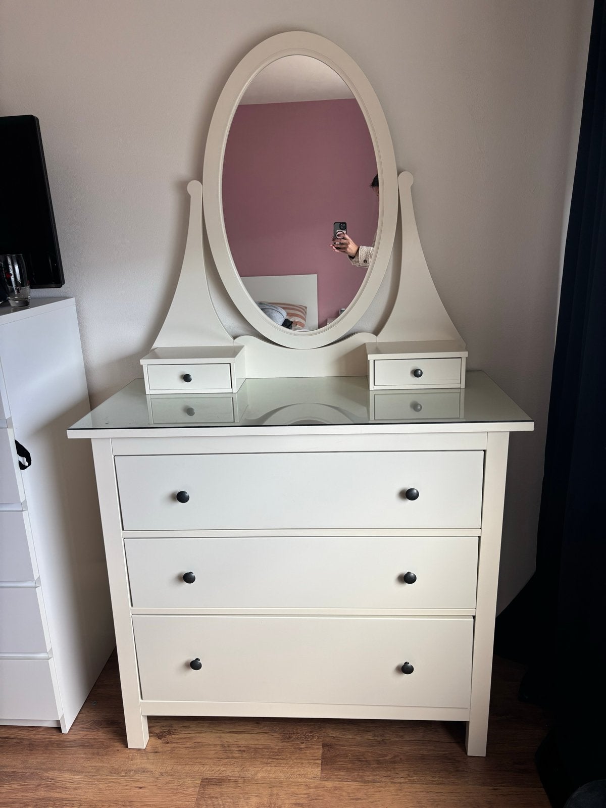 Ikea hemnes Kaptafel met spiegel - Nog in nette staat, Ophalen, Gebruikt, 100 tot 150 cm, 150 tot 200 cm
