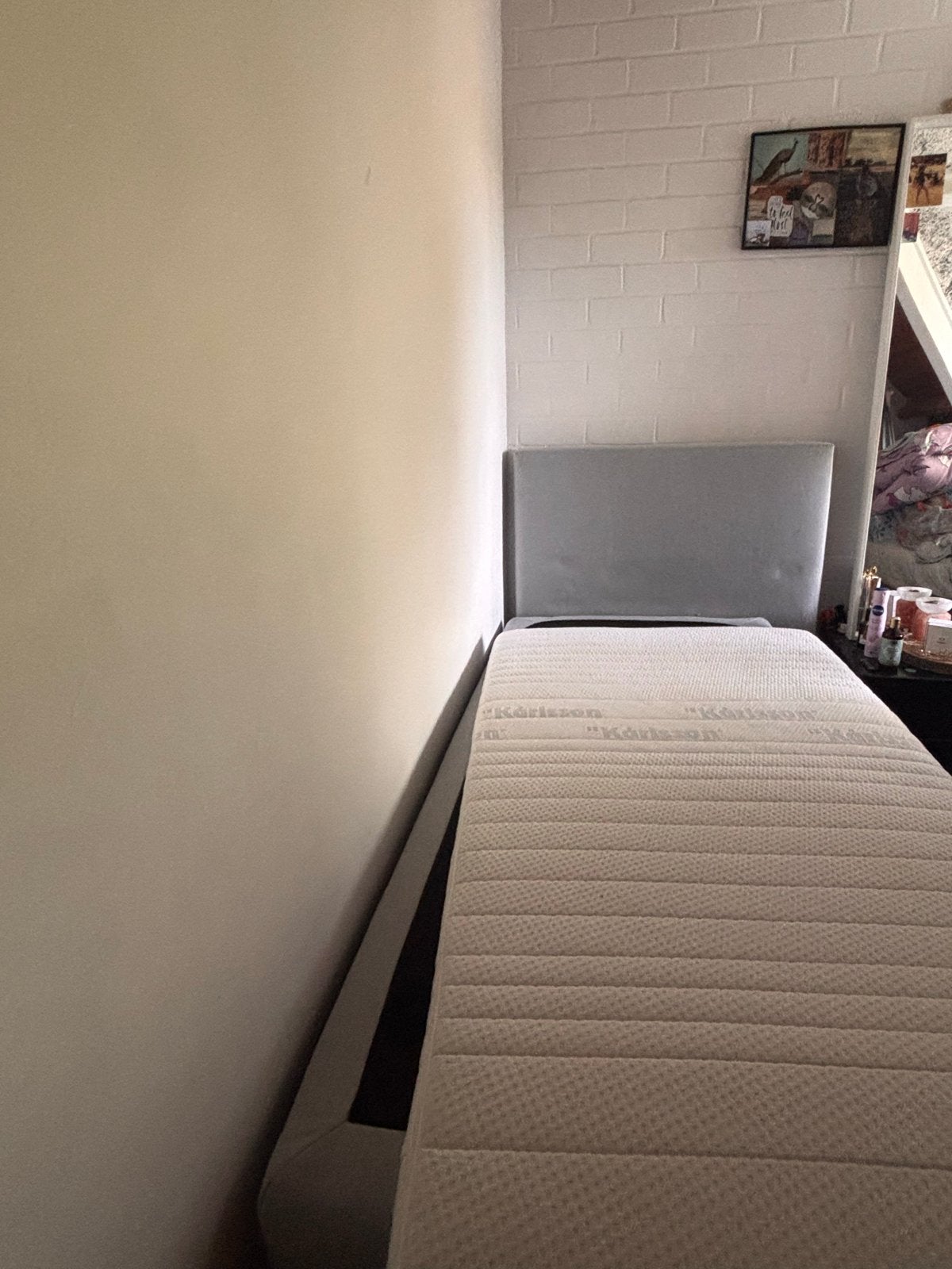 Karlsson eenpersoons boxspring met topmatras, Ophalen, 90 cm, Eenpersoons, Zo goed als nieuw