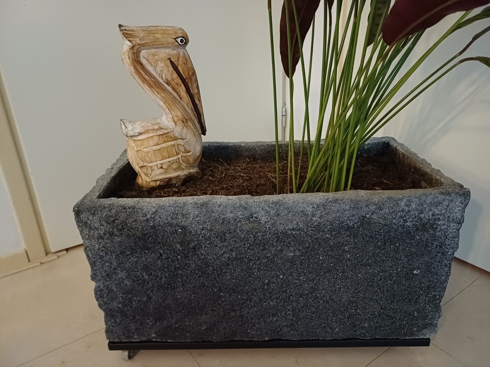 Bloembak grijs rechthoekig voor binnen inclusief hondje, Tuin en Terras, Ophalen, Overige materialen, Gebruikt, Minder dan 30 cm
