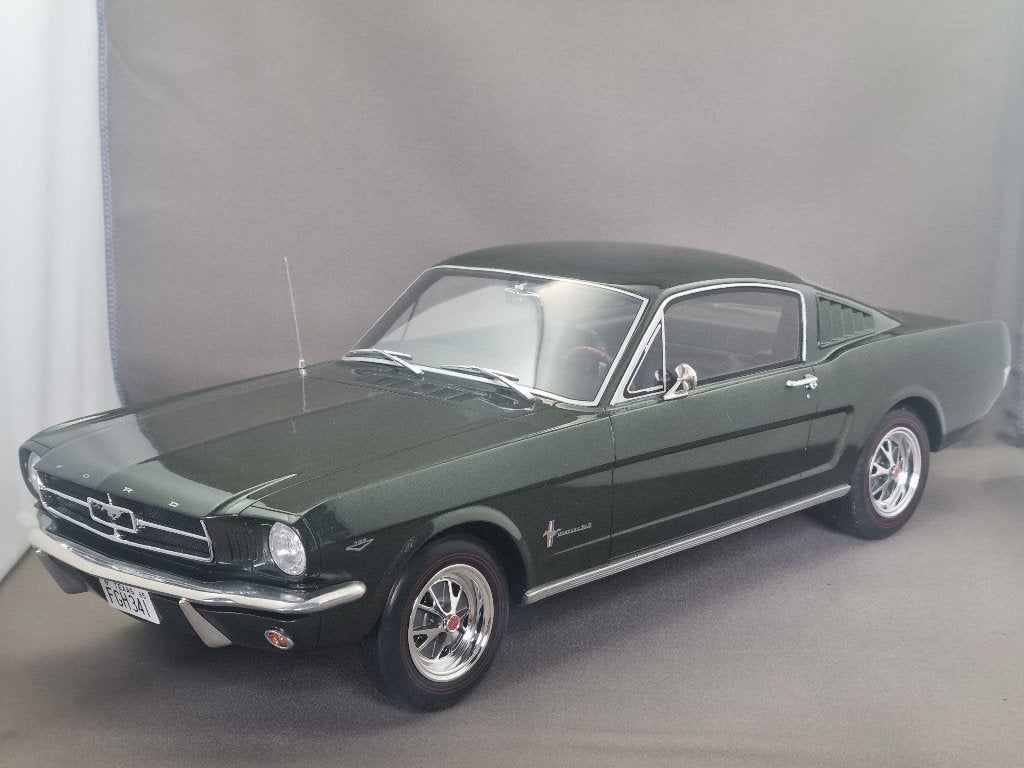 G079 Ford Mustang Fastback groen Ottomobile 1:12, Auto, Nieuw, Ophalen of Verzenden, 1:9 t/m 1:12