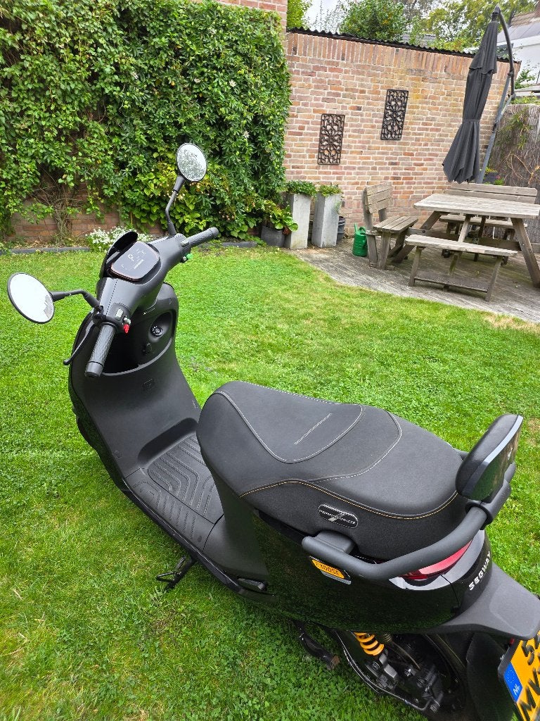 Motorscooter Segway E300SE A1 rijbewijs, Fietsen en Brommers, Scooters | Overige merken, Elektrisch, Zo goed als nieuw, Ophalen