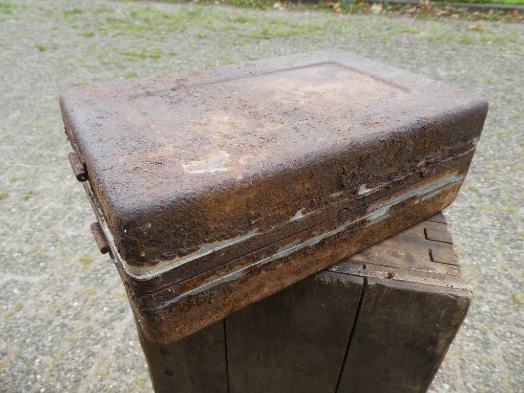 Stalen munitiekistje voor de Franse Mas 36., Verzamelen, Ophalen of Verzenden, Landmacht, Duitsland, Kist of Geocache