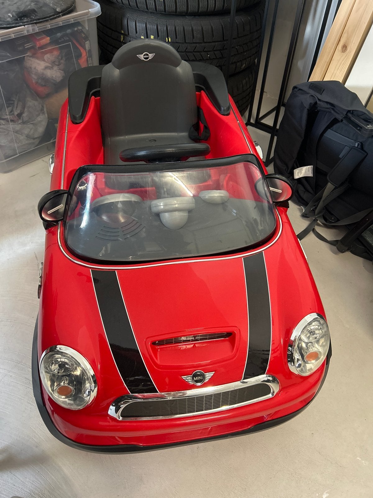 Mini Cooper elektrische kinderauto rood, Kinderen en Baby's, Ophalen of Verzenden, Gebruikt, Loopvoertuig