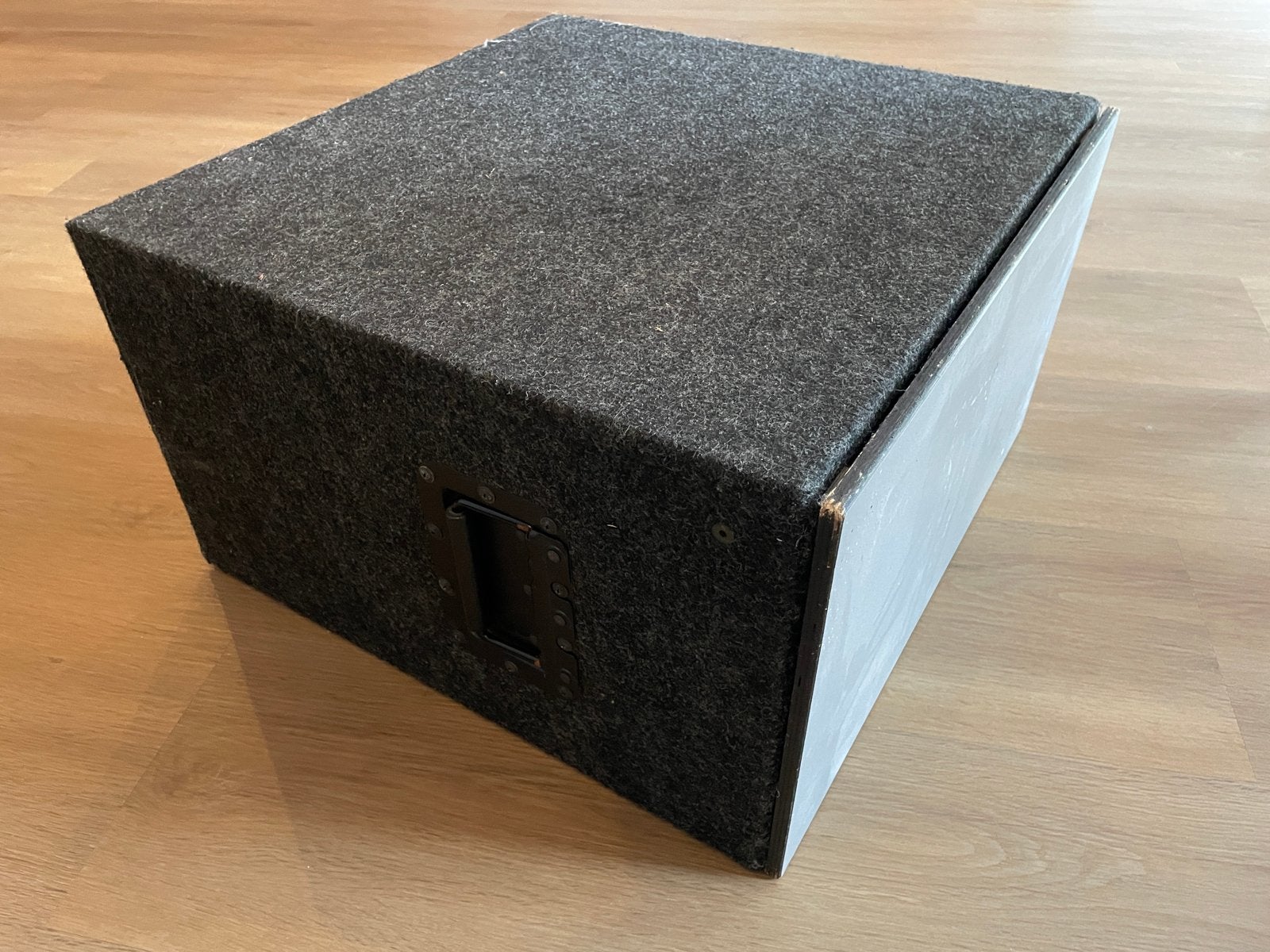 19” rack 6HE met viltbekleding en stroomvoorziening, Muziek en Instrumenten, Ophalen, Gebruikt