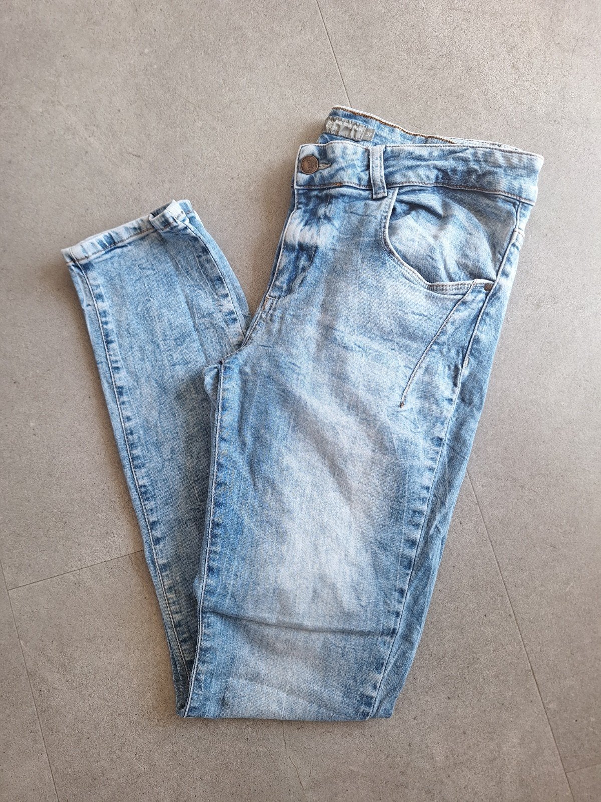 Lichte skinny jeans van Geisha maat 33, Geisha, Blauw, Ophalen of Verzenden, Zo goed als nieuw