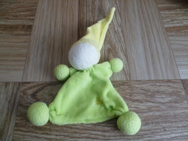 Groen badstof met gele muts tut popje spookje Tiamo kandeel, Ophalen of Verzenden, Zo goed als nieuw, Overige typen