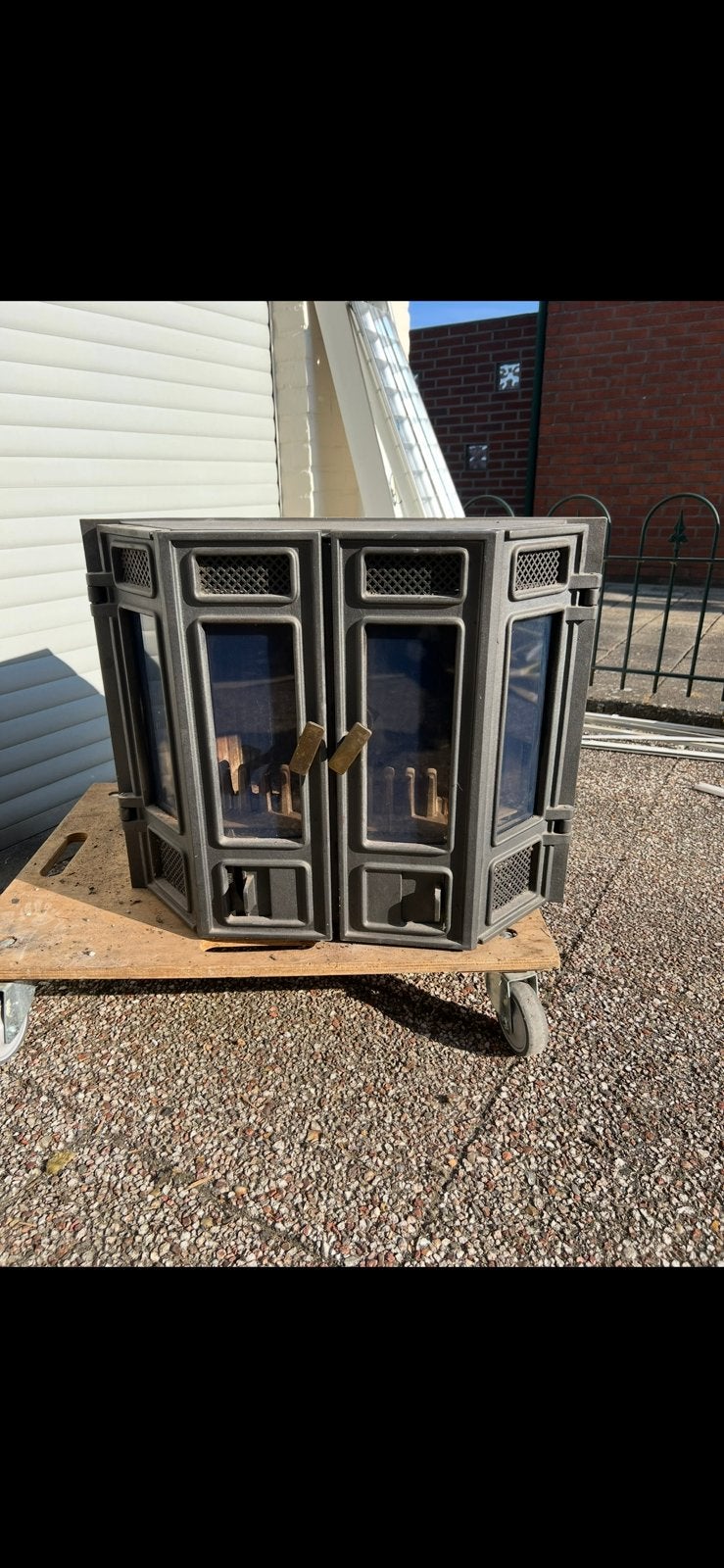Zware gietijzeren houtkachel – 3-zijdig glas, Ophalen, Zo goed als nieuw, Hout, Houtkachel