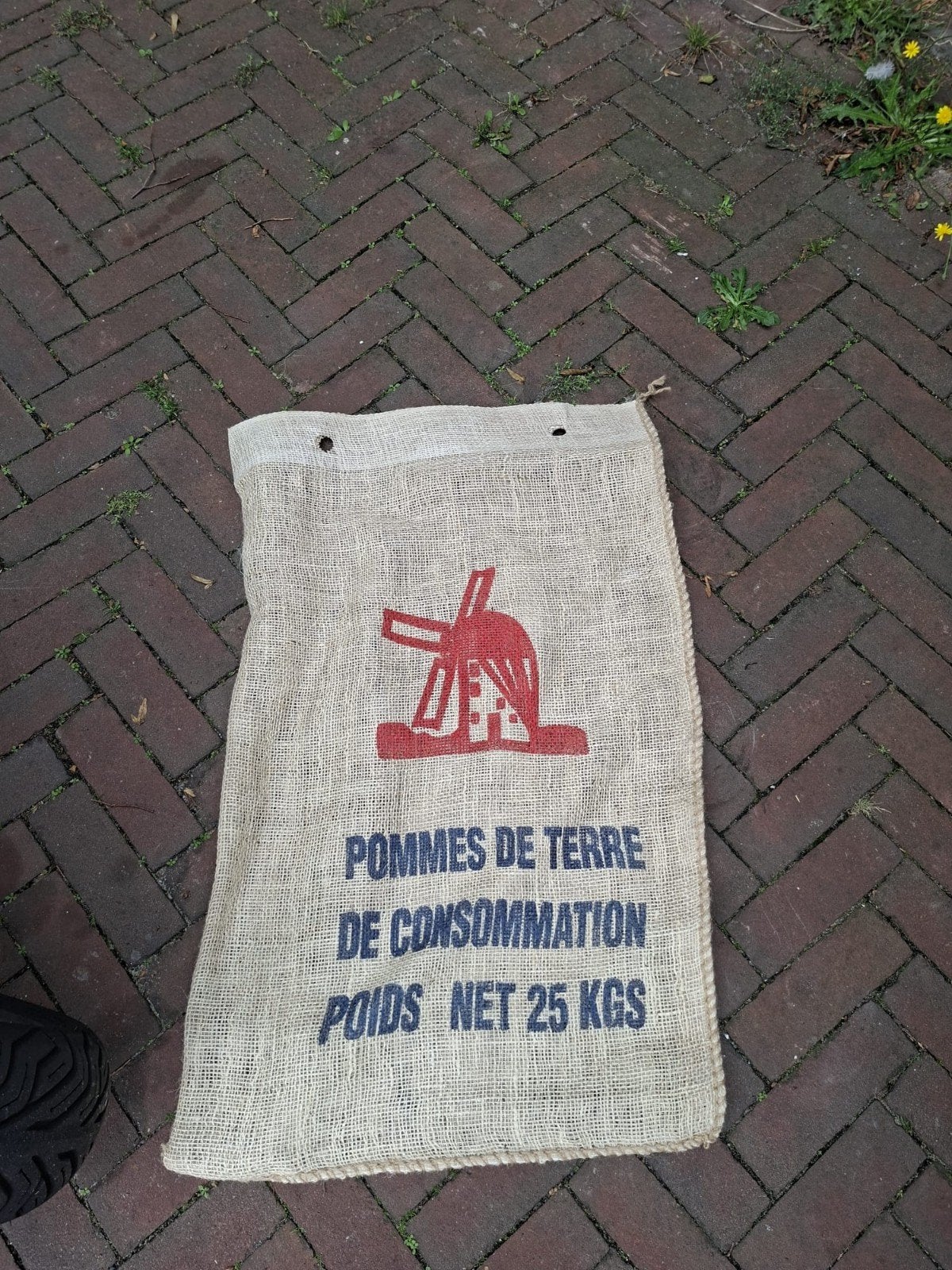 jute zakken, Ophalen, Zo goed als nieuw