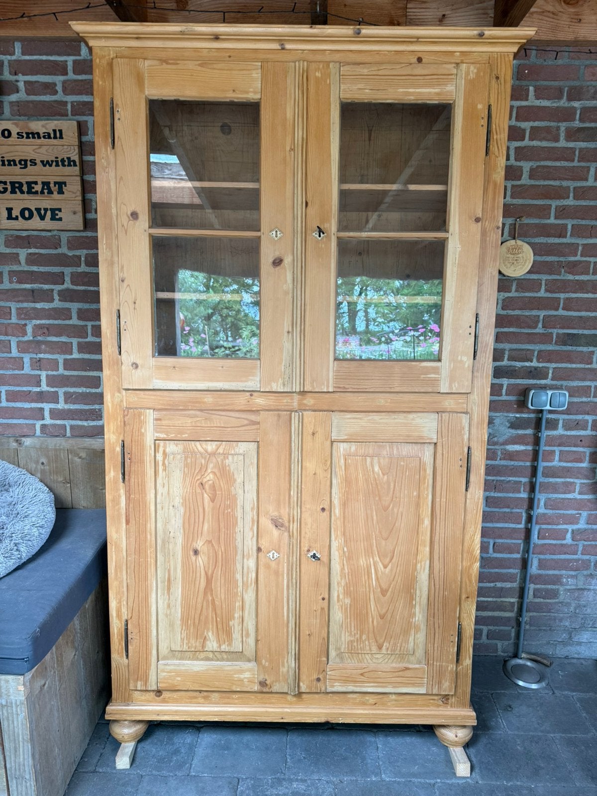 Prachtige oud grenen vitrinekast massief hout buffetkast, Ophalen, Gebruikt, 25 tot 50 cm, 150 tot 200 cm