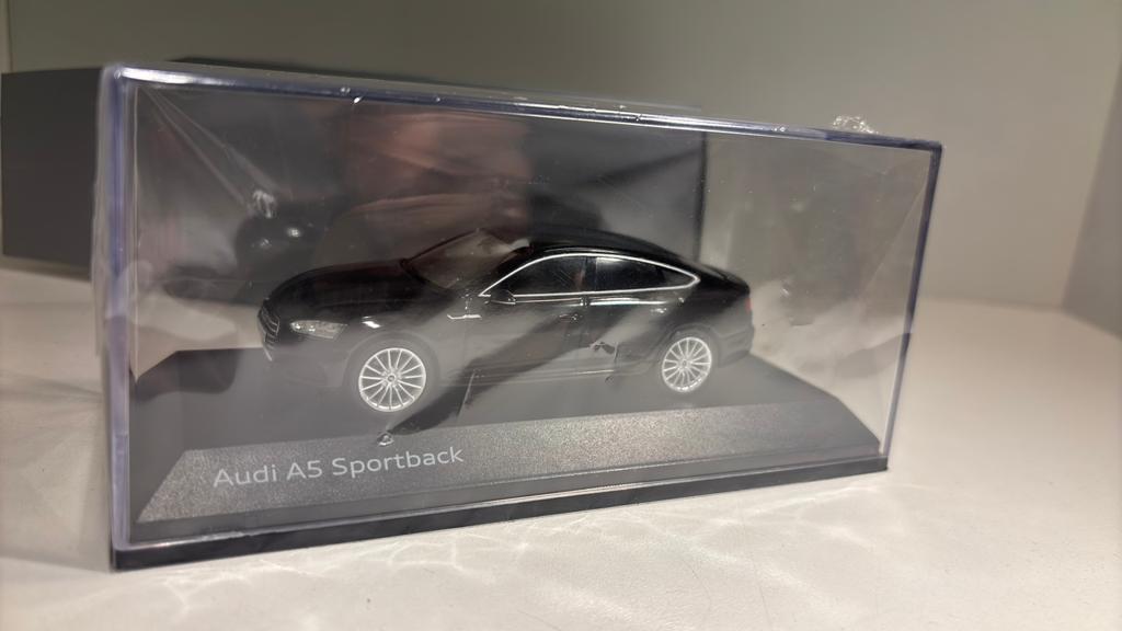 Audi a5 Sportback black spark 1.43, Overige merken, Auto, Ophalen of Verzenden, A